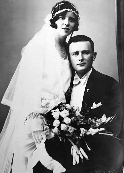 Venčana fotografija  Dragomane  Zorice  Poropat i Zlatoja Nikolića 1931.godine. Foto arhiva Valerije Đurković